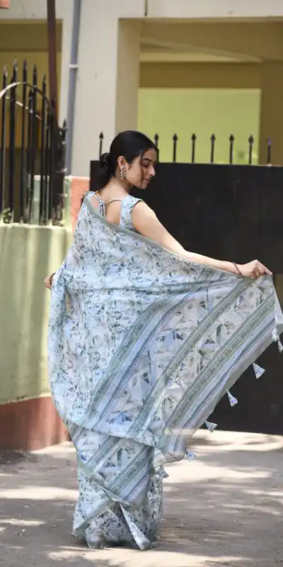 Veechis 110 Light Blue Color Linen Beautiful Digital Printed Work Saree Casual, Party Festive, Events. Expected Delivery 4-6 Working Days @1549/- | Sarees, Bollywood Sarees, Creative Sarees, Designer Sarees, Embroidered Sarees, Modern Digital sarees, Party Wear Sarees