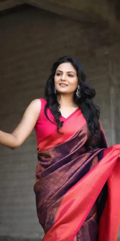 GK Kubera Navy Blue Color Soft Silk Beautiful Rich Pallu All Over Saree Events Casual Wedding Festive . Expected Delivery  4-6 Working Days @1999/- | Sarees, Bollywood Sarees, Creative Sarees, Designer Sarees, Embroidered Sarees, Ethnic Saree, Modern Digital sarees, Party Wear Sarees