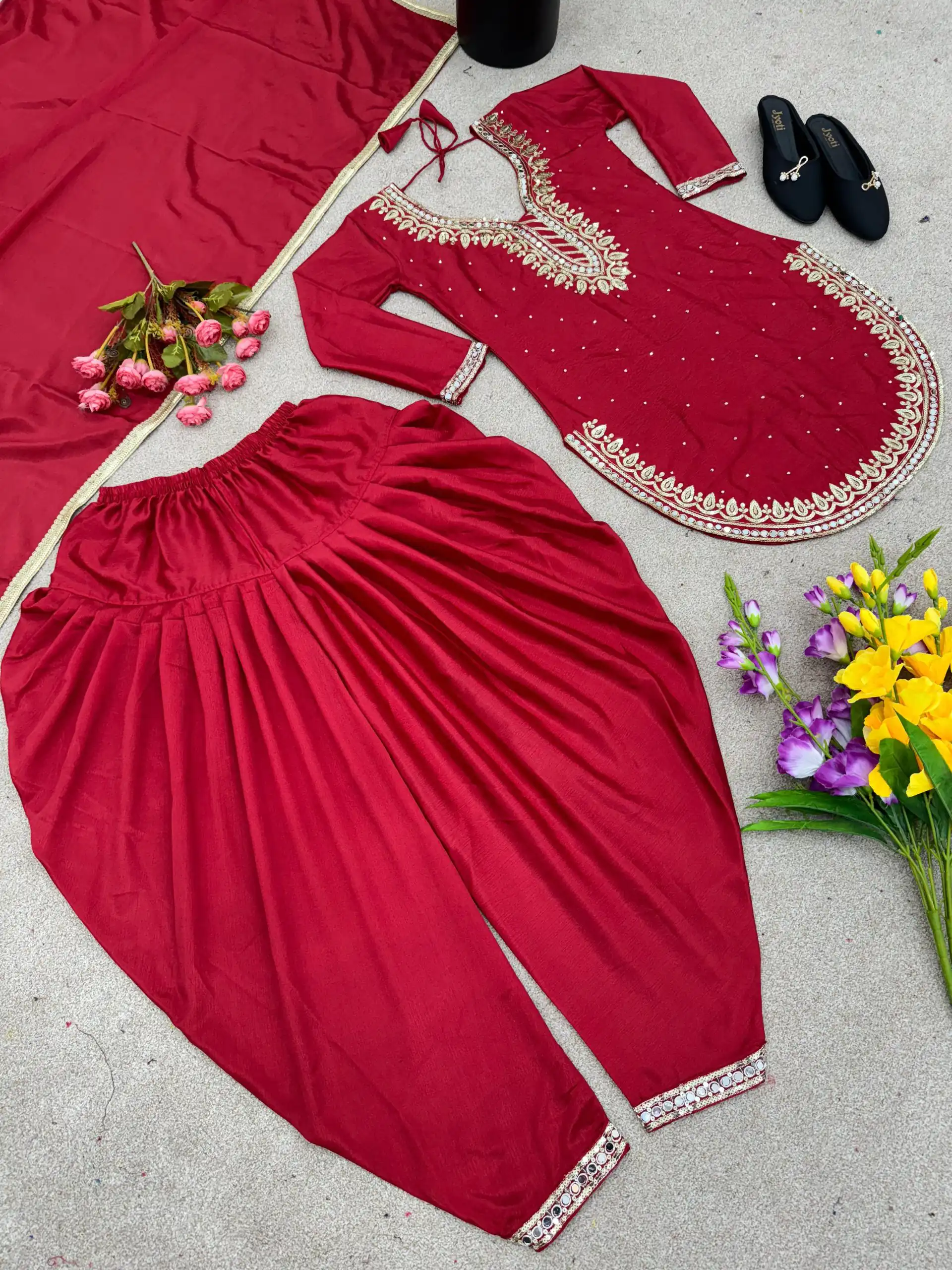 SRK 5138 Red Color Pure Chinnon Embroidery Diamond Salwar Suit Wedding, Party, Festive, Events Expected Delivery 4-6 Working Days @ 1949/- | Jump Suits, Salwar suit, Designer Suits, Casual Suits, Creative suits, Palazzo Suits, Party Wear Suits, Patiala Suits, Straight Suits