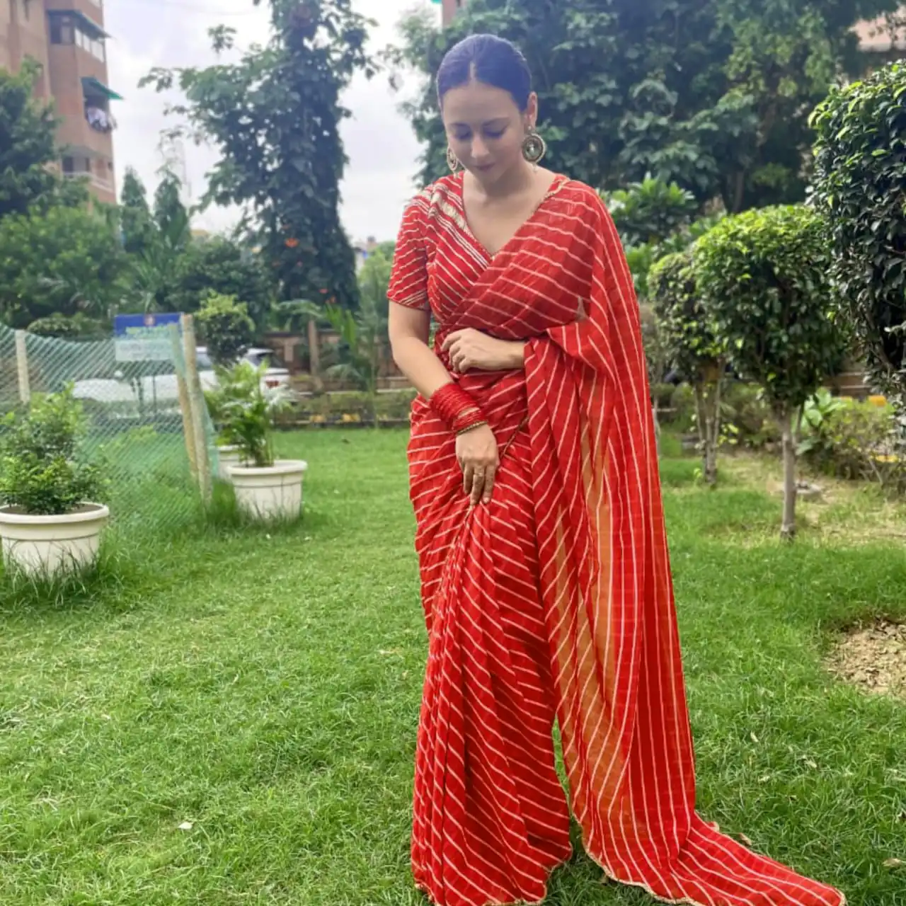 SF 257 Red Color Soft Georgette Digital Leheriya Printed Saree Casual Wedding ,Festive ,Events Etc. Expected Delivery  4-6 Working Days @1899/- | Sarees, Bollywood Sarees, Creative Sarees, Designer Sarees, Embroidered Sarees, Ethnic Saree, Modern Digital sarees, Party Wear Sarees