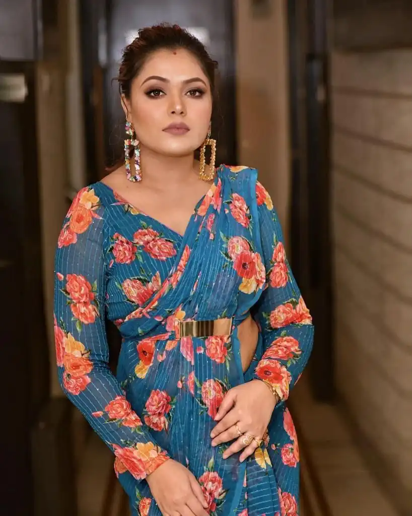 NT 157 Royal Blue Color Georgette Digital Printed All Over Saree Events Casual Wedding Festive . Expected Delivery  4-6 Working Days @1399/- | Sarees, Bollywood Sarees, Creative Sarees, Designer Sarees, Embroidered Sarees, Ethnic Saree, Modern Digital sarees, Party Wear Sarees