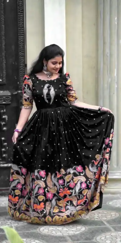PC 307 Black Color Chant Crepe Kalamkari Printed Gown Casual, Party Wear, Events, Festivals Wear Etc. Expected Delivery 4-6 Working Days @1899/- | Gowns, Bollywood Gowns, Creative Gowns, Designer Gowns, Embroidered Gowns, Party Wear Gowns