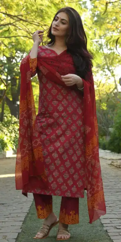 DDH BERRY MAROON Color Viscose Cotton Printed Work Salwar Suit Casual, Party, Wedding, Festive, Events Etc. Expected Delivery 4-6 Working Days @1549/- | Salwar suit, Designer Suits, Casual Suits, Creative suits, Palazzo Suits, Party Wear Suits, Patiala Suits, Straight Suits