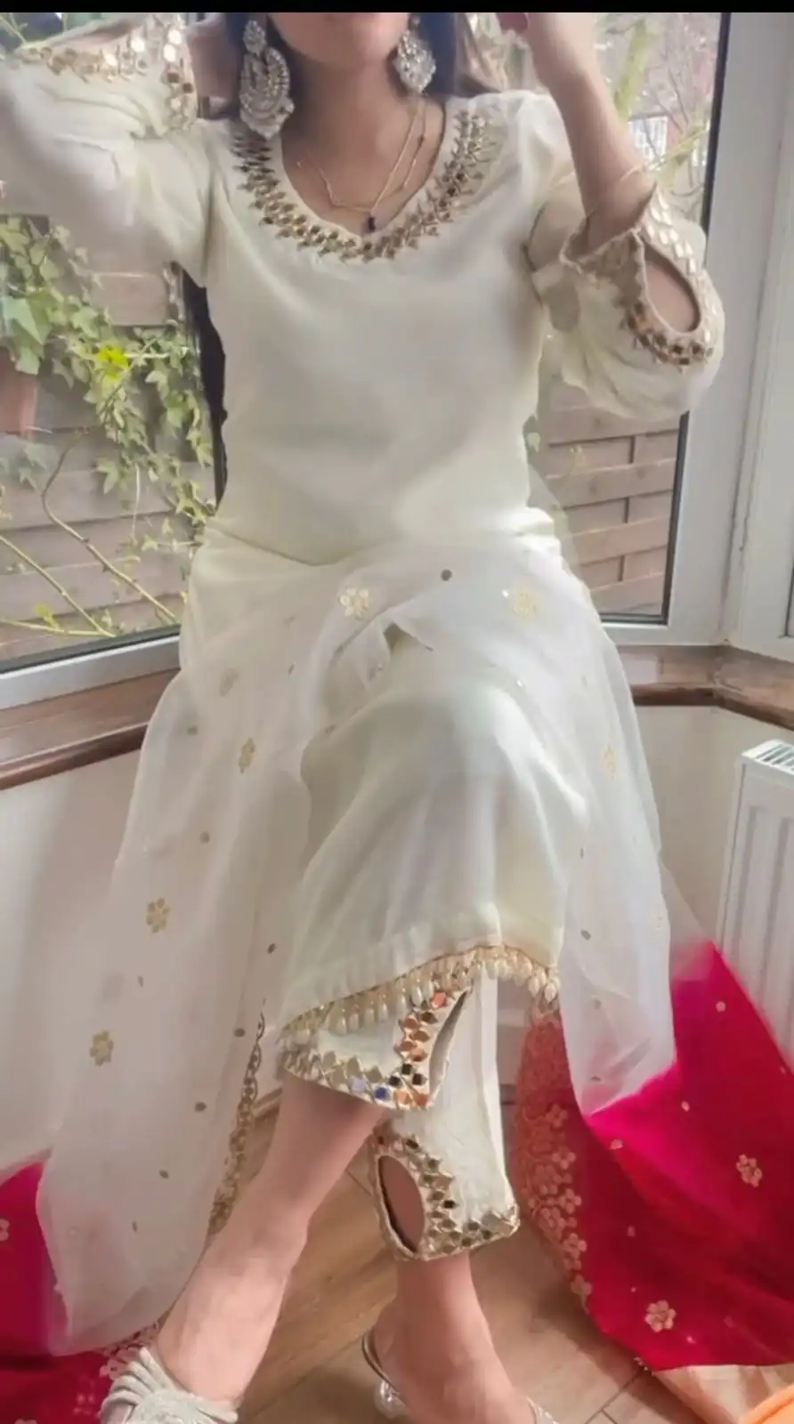 VLM 178 White Color Chinnon Silk Embroidery Work Salwar Suit Wedding, Party, Festive, Events Expected Delivery 4-6 Working Days @ 1899/- Only | Salwar suit, Designer Suits, Casual Suits, Creative suits, Party Wear Suits, Straight Suits