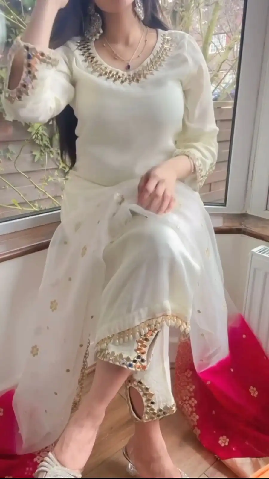 VLM 178 White Color Chinnon Silk Embroidery Work Salwar Suit Wedding, Party, Festive, Events Expected Delivery 4-6 Working Days @ 1899/- Only | Salwar suit, Designer Suits, Casual Suits, Creative suits, Party Wear Suits, Straight Suits