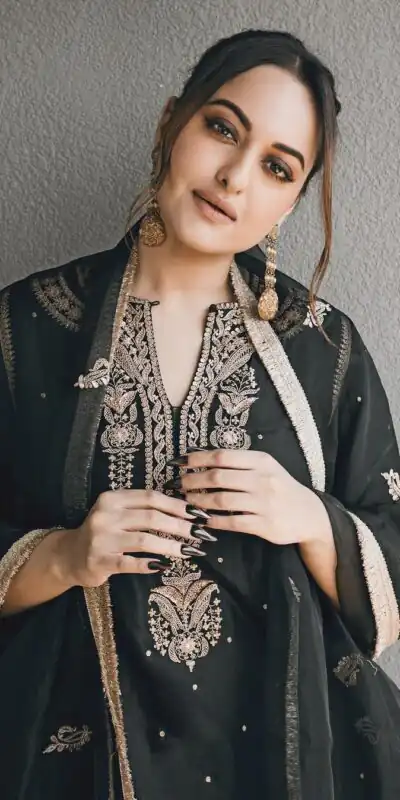 SRK 5160 Black Color Pure Chinnon Silk Embroidery Coding Dori Salwar Suit Wedding, Party, Festive, Events Expected Delivery 4-6 Working Days @ 1899/- | Jump Suits, Salwar suit, Designer Suits, Casual Suits, Creative suits, Palazzo Suits, Party Wear Suits, Patiala Suits, Straight Suits