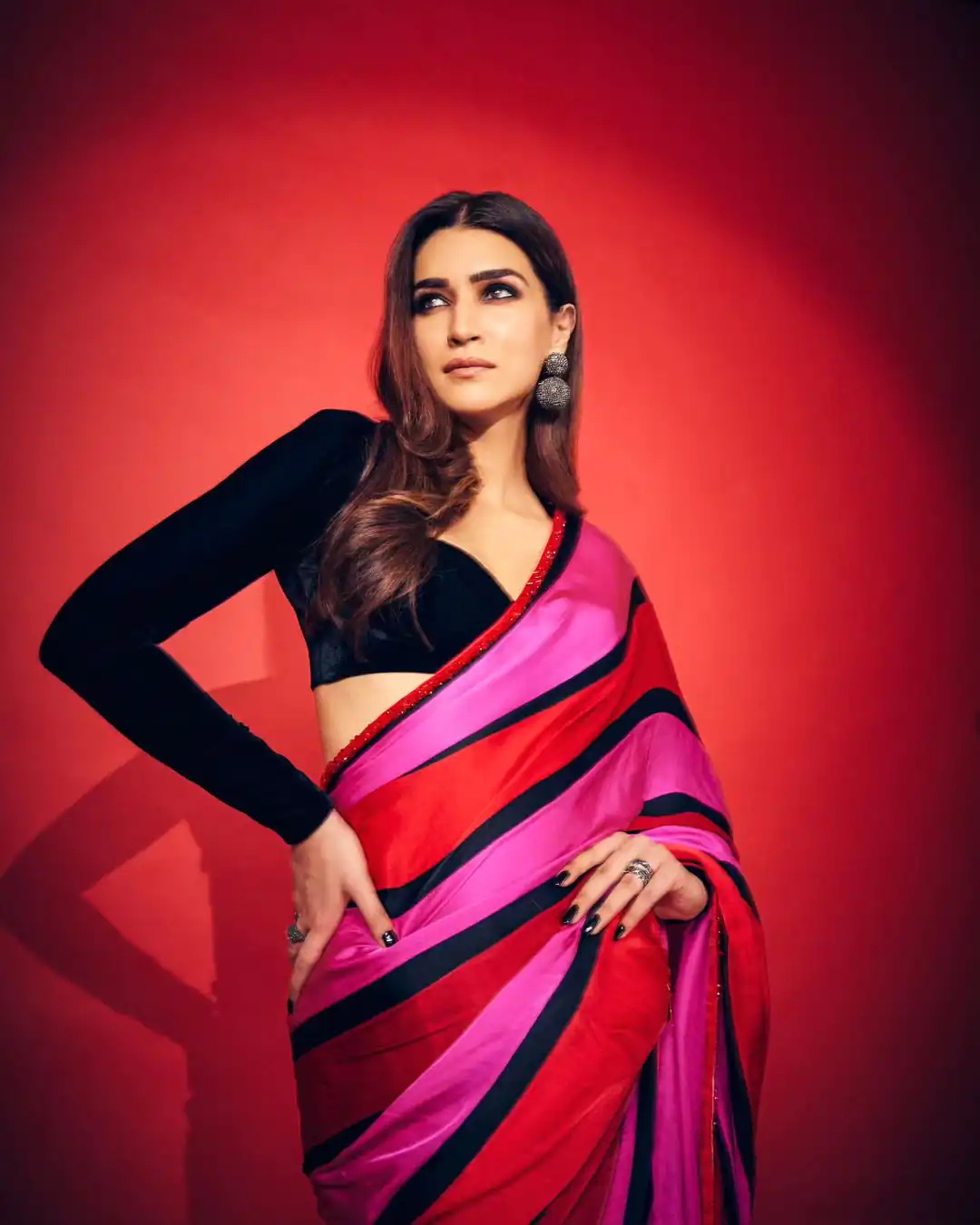  JM Kriti sanon Pink & Red Color Satin Silk Lining Design Saree , Party Wear, Events, Festivals Expected Delivery 4-6 Working Days 1499/- | Sarees, Bollywood Sarees, Creative Sarees, Designer Sarees, Embroidered Sarees, Ethnic Saree, Modern Digital sarees, Party Wear Sarees
