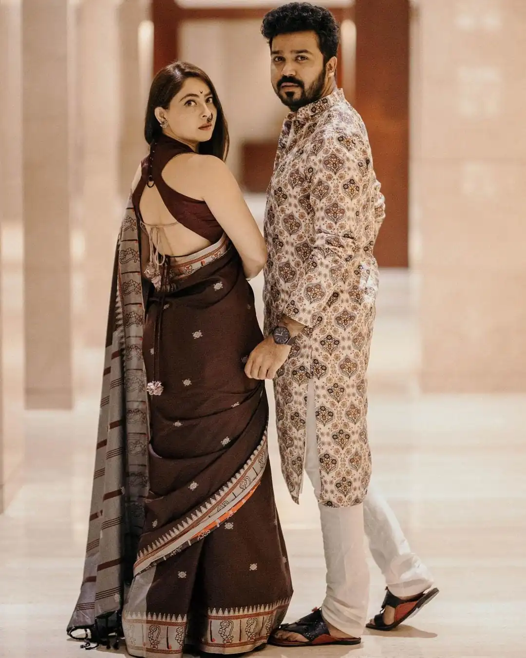 SC Plathian silk Coffee Color Soft Lichi Silk Silver Zari Design Saree , Party Wear, Events, Festivals Expected Delivery 4-6 Working Days 1499/- | Sarees, Bollywood Sarees, Creative Sarees, Designer Sarees, Embroidered Sarees, Ethnic Saree, Modern Digital sarees, Party Wear Sarees