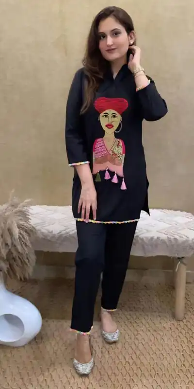   DC G29 Black Color Muslin Embroidery Chain Works Kurti Casual, Wedding, Party, Festive, Events Etc. Expected Delivery 4-6 Working Days @1549/- | Kurti, Bollywood Kurti, Creative Kurtis, Designer Kurti, Party Wear Kurti, Selfie Kurti