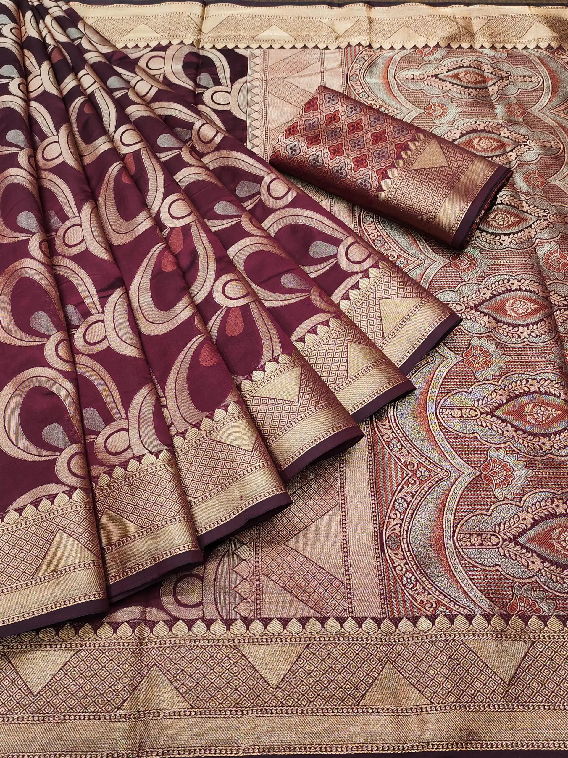 MB 3278 Maroon Color Soft Lichi Silk Beautiful Cooper Zari Saree Casual, Wedding, Party, Festival, Events, Etc. Expected Delivery 4-6 Working Days @1699/- | Sarees, Bollywood Sarees, Creative Sarees, Designer Sarees, Embroidered Sarees, Ethnic Saree, Modern Digital sarees, Party Wear Sarees