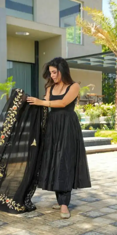 RTC 5710 Black Color Chinon silk Thread Sequence Salwar Suit Wedding, Party, Festive, Events Etc. Expected Delivery 4-6 Working Days @2299/- | Salwar suit, Designer Suits, Casual Suits, Creative suits, Palazzo Suits, Party Wear Suits, Patiala Suits, Straight Suits