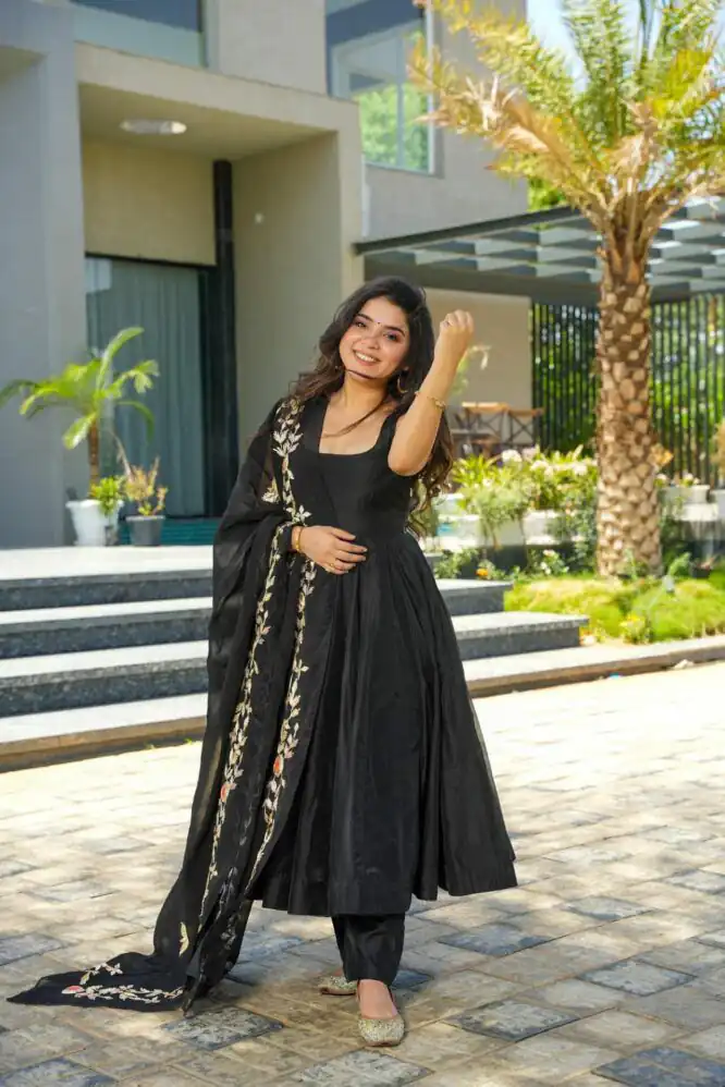 RTC 5710 Black Color Chinon silk Thread Sequence Salwar Suit Wedding, Party, Festive, Events Etc. Expected Delivery 4-6 Working Days @2299/- | Salwar suit, Designer Suits, Casual Suits, Creative suits, Palazzo Suits, Party Wear Suits, Patiala Suits, Straight Suits