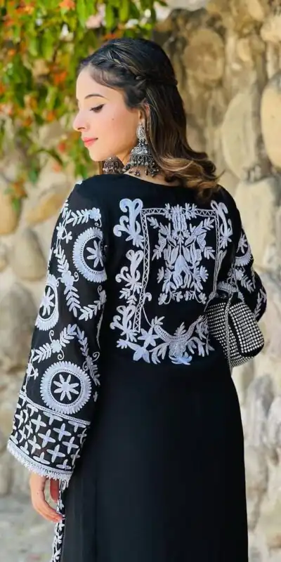 RTC 5624 Black Color Foix Georgette Chine Stitched Salwar Suit Wedding, Party, Festive, Events Etc. Expected Delivery 4-6 Working Days @2149/- | Jump Suits, Salwar suit, Designer Suits, Casual Suits, Creative suits, Palazzo Suits, Party Wear Suits, Patiala Suits, Straight Suits