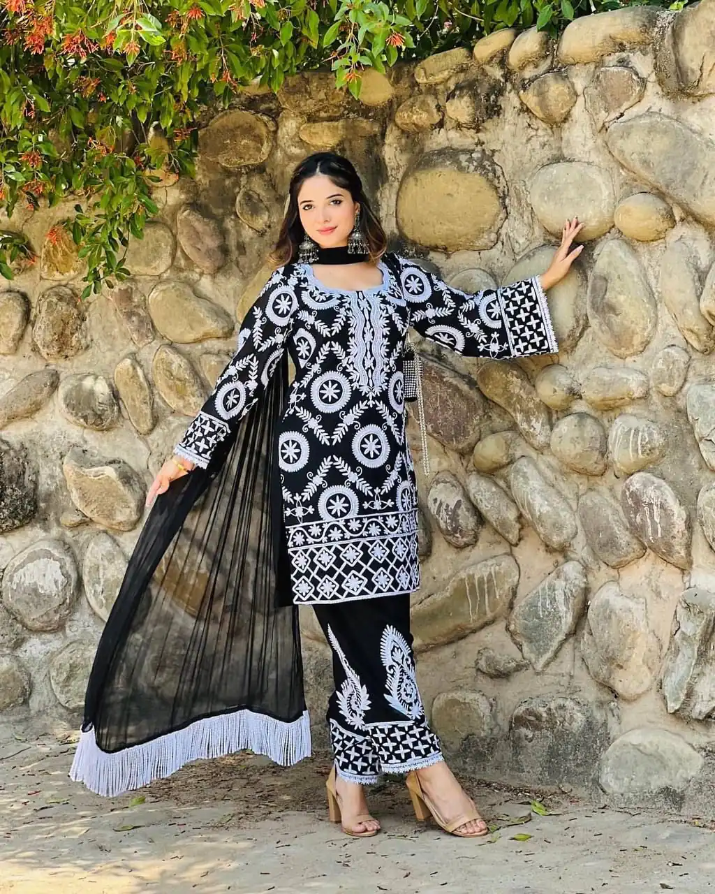 RTC 5624 Black Color Foix Georgette Chine Stitched Salwar Suit Wedding, Party, Festive, Events Etc. Expected Delivery 4-6 Working Days @2149/- | Jump Suits, Salwar suit, Designer Suits, Casual Suits, Creative suits, Palazzo Suits, Party Wear Suits, Patiala Suits, Straight Suits