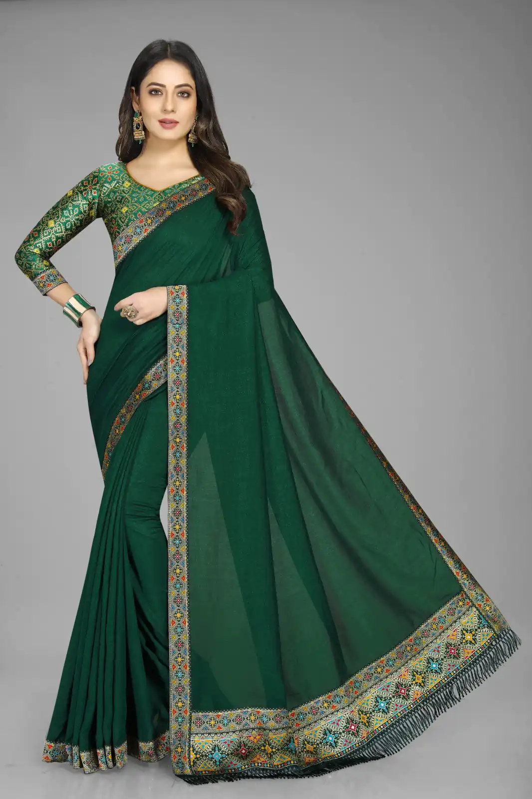 DDH Green Color Vichitra Silk Rich Pallu Jacquard Border Saree Events Casual, Wedding, Festive, Events Etc. Expected Delivery  4-6 Working Days @1549/- | Sarees, Bollywood Sarees, Creative Sarees, Designer Sarees, Embroidered Sarees, Ethnic Saree, Modern Digital sarees, Party Wear Sarees