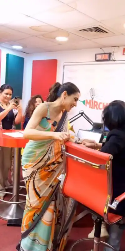 JM Sara Ali Malty Color Satin Silk Blouse Digital Printed Saree , Party Wear, Events, Festivals Expected Delivery 4-6 Working Days 1549/- | Sarees, Bollywood Sarees, Creative Sarees, Designer Sarees, Embroidered Sarees, Ethnic Saree, Modern Digital sarees, Party Wear Sarees