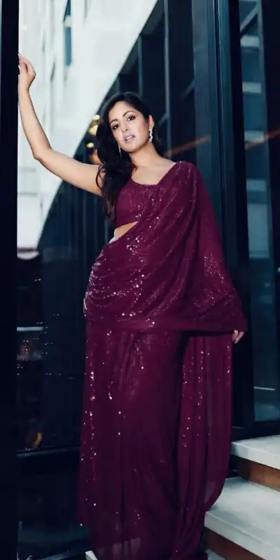 NT 561 Maroon Color Georgette Digital Printed All Over Saree Events Casual Wedding Festive . Expected Delivery 4-6 Working Days @1599/- | Sarees, Bollywood Sarees, Creative Sarees, Designer Sarees, Embroidered Sarees, Ethnic Saree, Modern Digital sarees, Party Wear Sarees