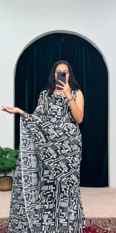 ST 1051 Black Color Georgette Digital Printed Work Saree Saree Casual, Wedding, Party, Festive, Events Etc. Expected Delivery 4-6 Working Days @1849/- | Sarees, Bollywood Sarees, Creative Sarees, Designer Sarees, Embroidered Sarees, Ethnic Saree, Modern Digital sarees, Party Wear Sarees