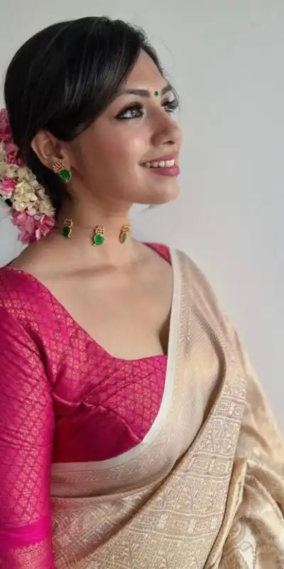 DDF Cream Color Soft Lichi Silk Ordinary Design Rich Pallu Saree Casual, Party Wear, Events, Festivals Etc. Expected Delivery 4-6 Working Days 1399/ | Sarees, Bollywood Sarees, Creative Sarees, Designer Sarees, Embroidered Sarees, Ethnic Saree, Modern Digital sarees, Party Wear Sarees