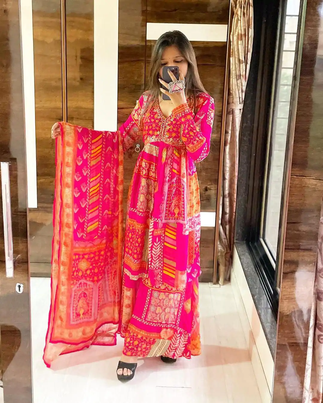 LG 1850 Pink Color Chinon Silk Embroidered Sequence Saree  Party, Wedding, Festive, Events Etc., Expected Delivery 4-6 Working Days@2349/- Only | Sarees, Bollywood Sarees, Creative Sarees, Designer Sarees, Embroidered Sarees, Ethnic Saree, Party Wear Sarees