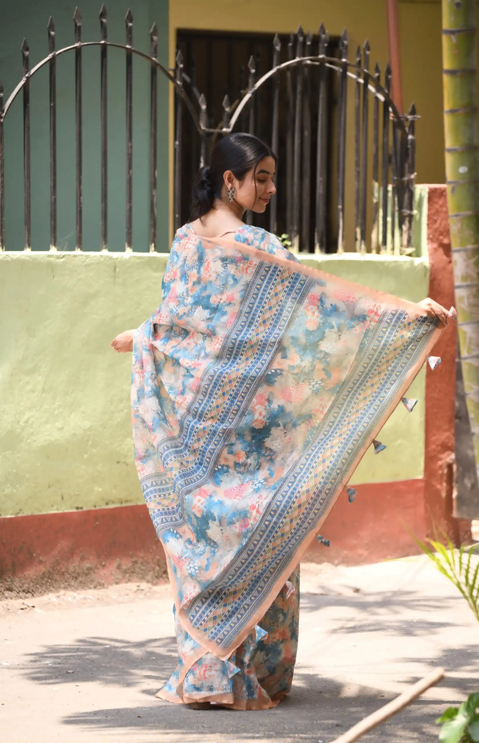 Veechis 111 Sky Blue Color Linen Beautiful Digital Printed Work Saree Casual, Party Festive, Events. Expected Delivery 4-6 Working Days @1549/- | Sarees, Bollywood Sarees, Creative Sarees, Designer Sarees, Embroidered Sarees, Modern Digital sarees, Party Wear Sarees