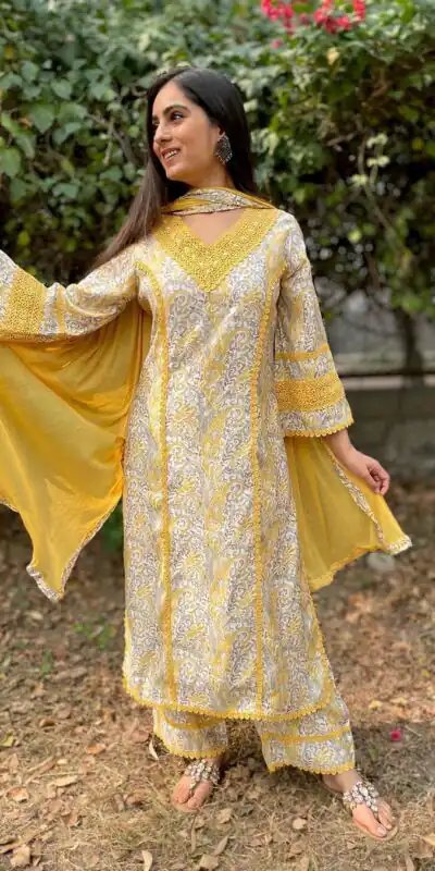 AD 158 Yellow Color Maslin Digital Printed Diamond Salwar Suit Wedding, Party, Festive, Events Expected Delivery 4-6 Working Days @ 1899/- | Salwar suit, Designer Suits, Casual Suits, Creative suits, Palazzo Suits, Party Wear Suits, Patiala Suits, Straight Suits