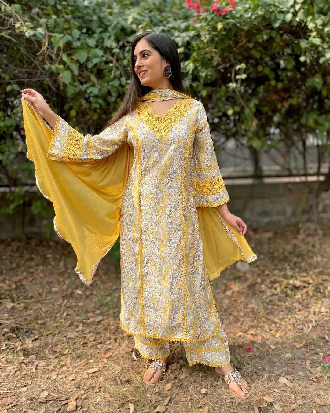 AD 158 Yellow  Color Maslin Digital Printed Diamond Salwar Suit Wedding, Party, Festive, Events Expected Delivery 4-6 Working Days @ 1899/- | Salwar suit, Designer Suits, Casual Suits, Creative suits, Palazzo Suits, Party Wear Suits, Patiala Suits, Straight Suits