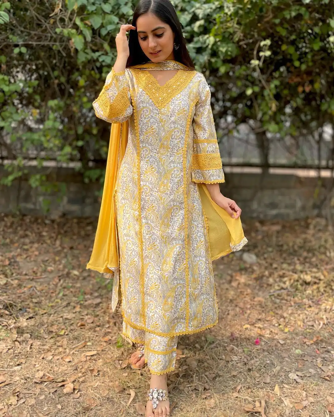 AD 158 Yellow  Color Maslin Digital Printed Diamond Salwar Suit Wedding, Party, Festive, Events Expected Delivery 4-6 Working Days @ 1899/- | Salwar suit, Designer Suits, Casual Suits, Creative suits, Palazzo Suits, Party Wear Suits, Patiala Suits, Straight Suits
