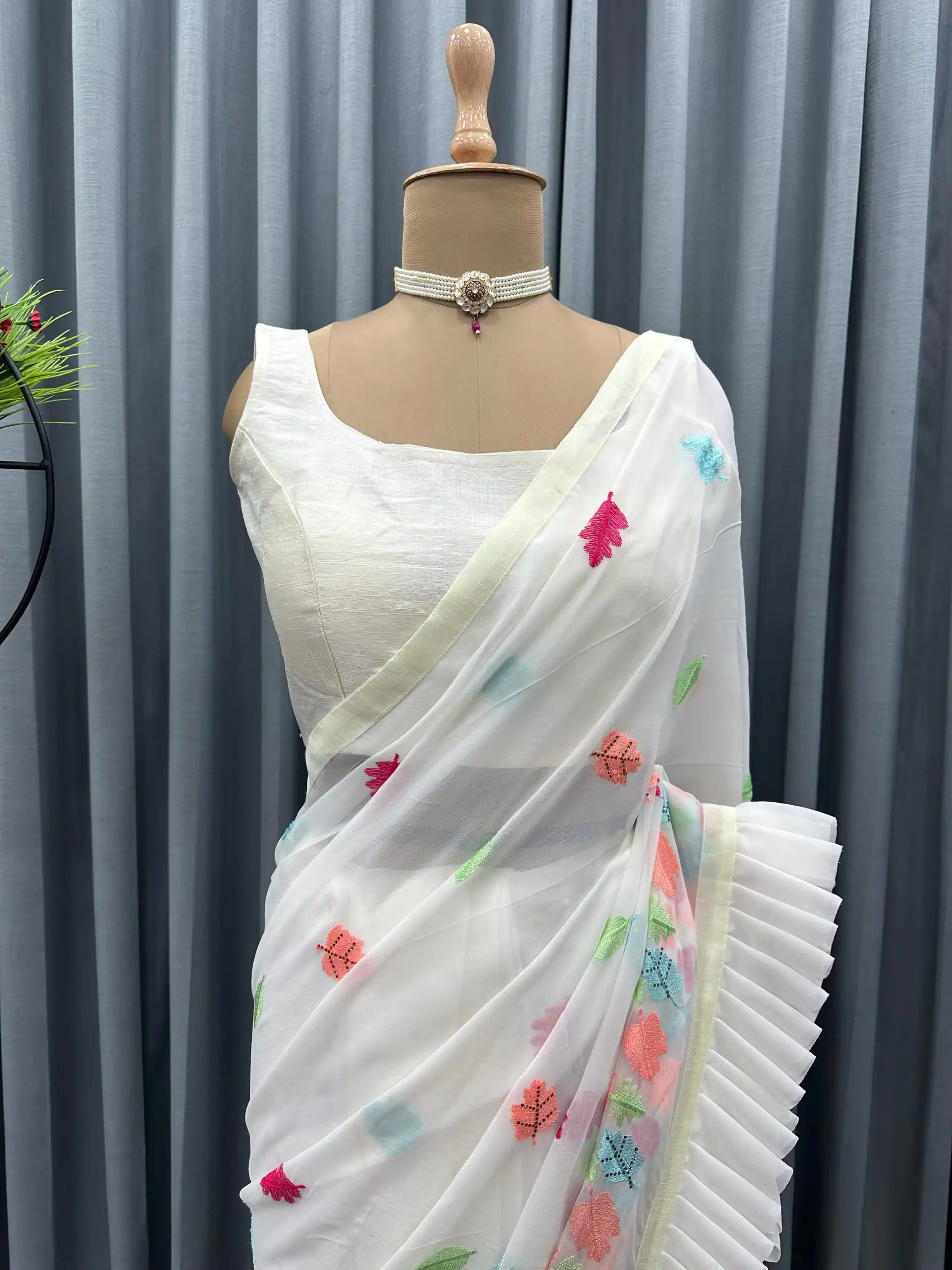 KD 390 White Color Faux Georgette Thread With Fancy Ruffle Saree Casual, Party, Wedding, Festive, Events Etc.  Expected Delivery  4-6 Working Days @1749/- | Sarees, Bollywood Sarees, Creative Sarees, Designer Sarees, Embroidered Sarees, Ethnic Saree, Modern Digital sarees, Party Wear Sarees