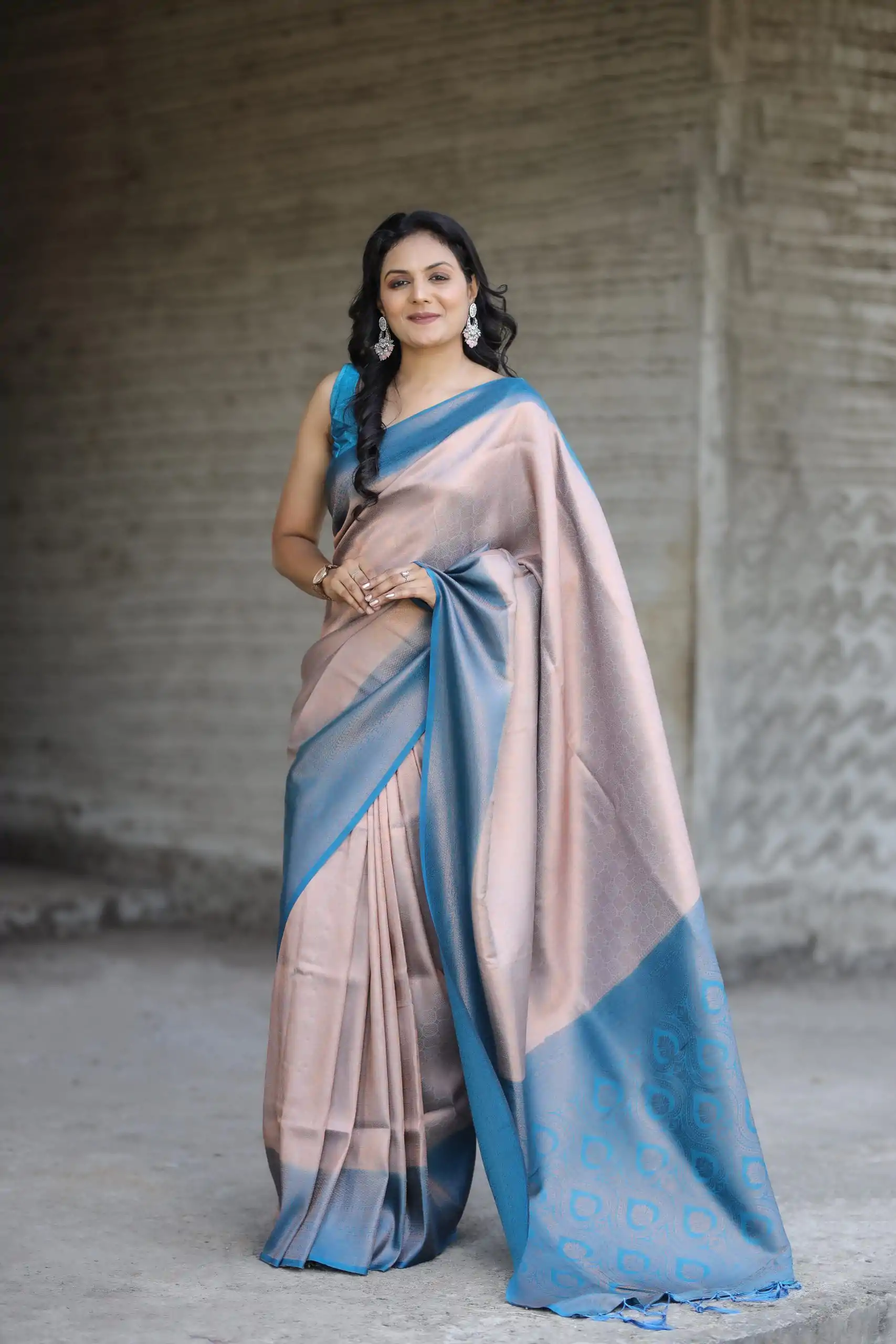 GK Kubera Grey Color Soft Silk Beautiful Rich Pallu All Over Saree Events Casual Wedding Festive . Expected Delivery  4-6 Working Days @1999/- | Sarees, Bollywood Sarees, Creative Sarees, Designer Sarees, Embroidered Sarees, Ethnic Saree, Modern Digital sarees, Party Wear Sarees