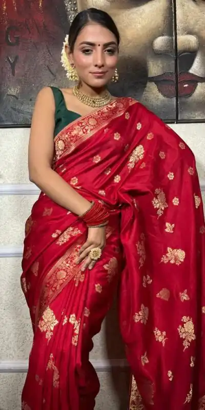 DDF 129 Red Color Banarasi Soft Silk Extra Ordinary Design Saree Casual, Party Wear, Events, Festivals Etc. Expected Delivery 4-6 Working Days 1449/- | Sarees, Bollywood Sarees, Creative Sarees, Designer Sarees, Embroidered Sarees, Ethnic Saree, Modern Digital sarees, Party Wear Sarees