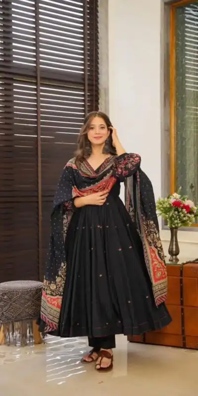 SRK 5171 Black Color Pure Chinnon Silk Embroidery Sequence Salwar Suit Wedding, Party, Festive, Events Expected Delivery 4-6 Working Days @ 1999/- | Jump Suits, Salwar suit, Designer Suits, Casual Suits, Creative suits, Palazzo Suits, Party Wear Suits, Patiala Suits, Straight Suits