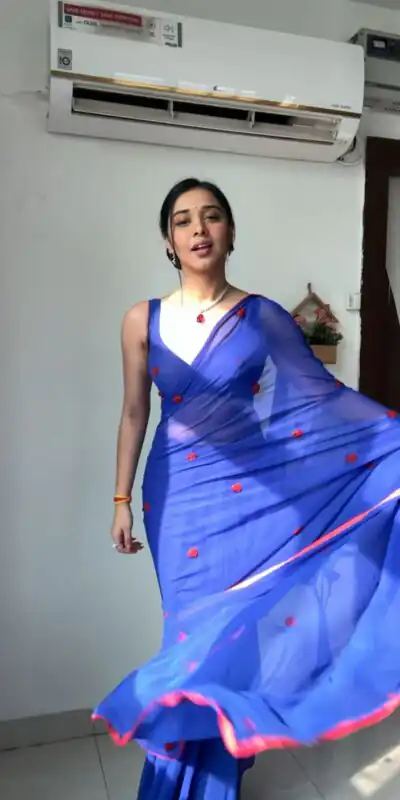 SC 288 Royal Blue Color Pure Soft Georgette Silk Design All Over Saree , Party Wear, Events, Festivals Expected Delivery 4-6 Working Days 1599/- | Sarees, Bollywood Sarees, Creative Sarees, Designer Sarees, Embroidered Sarees, Ethnic Saree, Modern Digital sarees, Party Wear Sarees