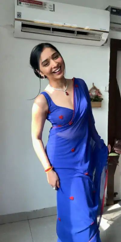 SC 288 Royal Blue Color Pure Soft Georgette Silk Design All Over Saree , Party Wear, Events, Festivals Expected Delivery 4-6 Working Days 1599/- | Sarees, Bollywood Sarees, Creative Sarees, Designer Sarees, Embroidered Sarees, Ethnic Saree, Modern Digital sarees, Party Wear Sarees