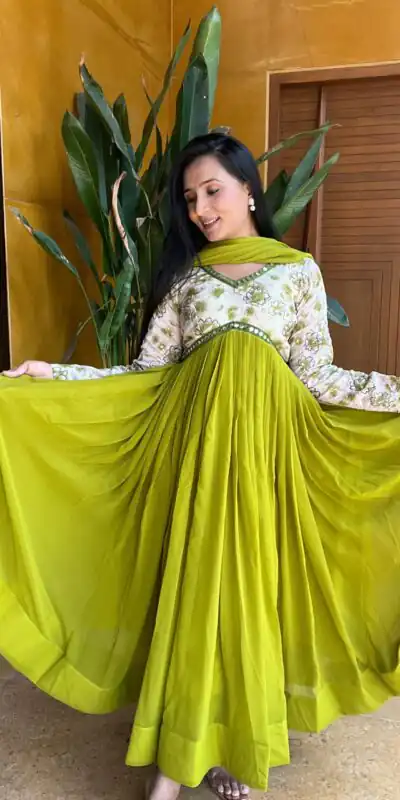  Ram 013 Green Color Fox Georgette Position Print Work Gown Casual, Wedding, Party, Festive, Events Etc. Expected Delivery 4-6 Working Days @2049/- | Gowns, Bollywood Gowns, Creative Gowns, Designer Gowns, Embroidered Gowns, Party Wear Gowns