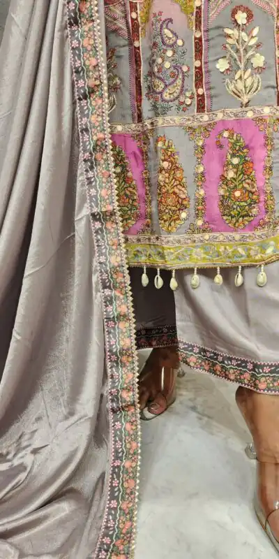 LG 1856 Grey color Maslin Printed And Coin Work Salwar Suit Casual, Wedding, Party, Festive, Events . Expected Delivery 4-6 Working Days @1899/- | Salwar suit, Designer Suits, Casual Suits, Creative suits, Palazzo Suits, Party Wear Suits, Patiala Suits, Straight Suits