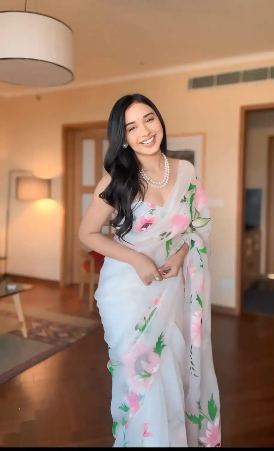  SC 280 White Color Pure Soft Georgette Silk Design All Over Saree , Party Wear, Events, Festivals Expected Delivery 4-6 Working Days 1599/- | Sarees, Bollywood Sarees, Creative Sarees, Designer Sarees, Embroidered Sarees, Ethnic Saree, Modern Digital sarees, Party Wear Sarees