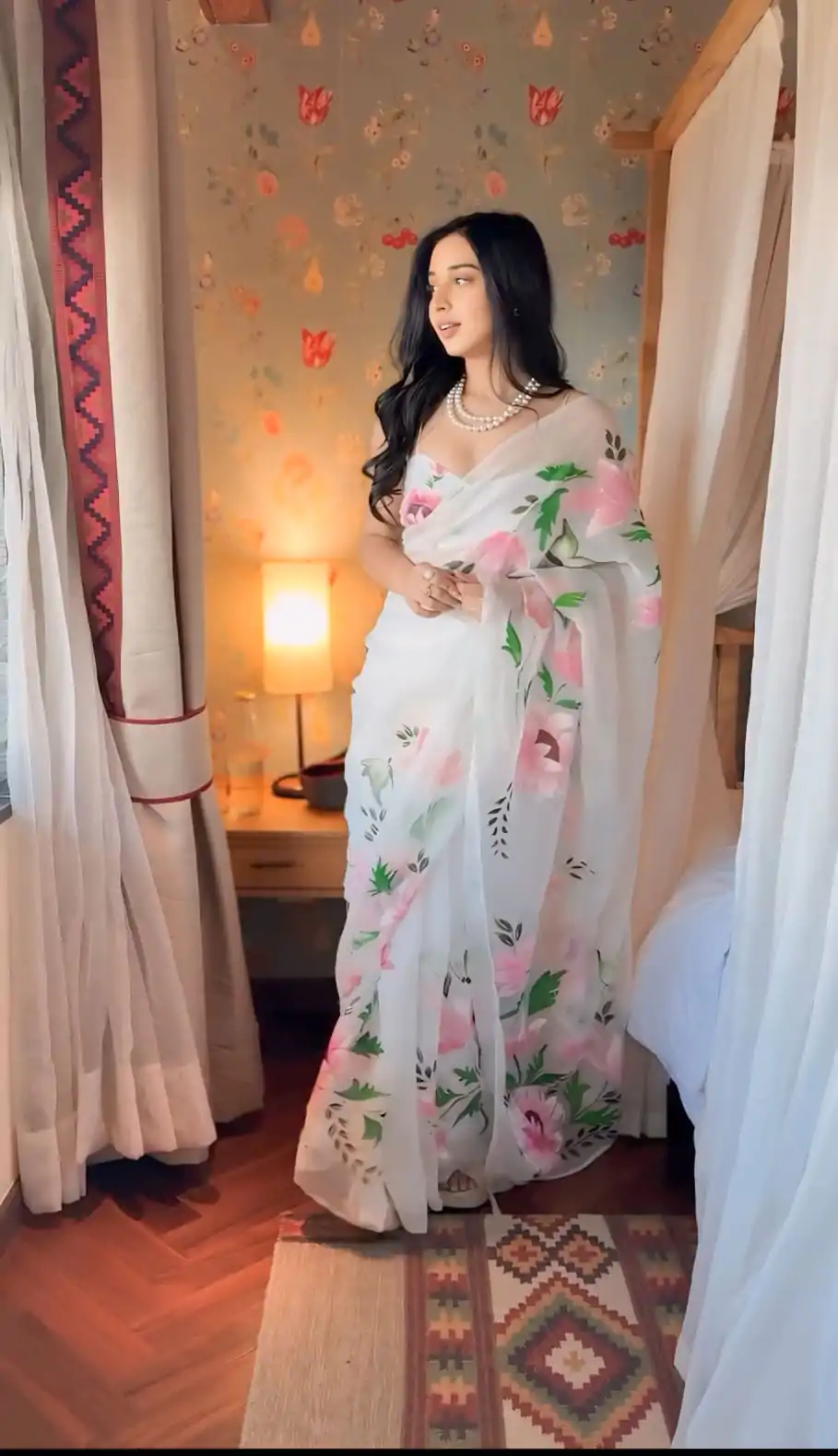  SC 280 White Color Pure Soft Georgette Silk Design All Over Saree , Party Wear, Events, Festivals Expected Delivery 4-6 Working Days 1599/- | Sarees, Bollywood Sarees, Creative Sarees, Designer Sarees, Embroidered Sarees, Ethnic Saree, Modern Digital sarees, Party Wear Sarees
