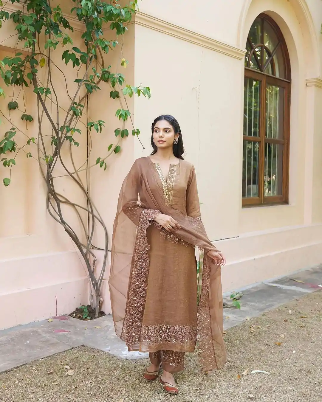 SSR 472 Chicco Color Chandhery Silk Embroidery Salwar Suit Wedding, Party, Festive, Events Expected Delivery 4-6 Working Days @ 1949/- Only | Salwar suit, Designer Suits, Casual Suits, Creative suits, Party Wear Suits, Straight Suits