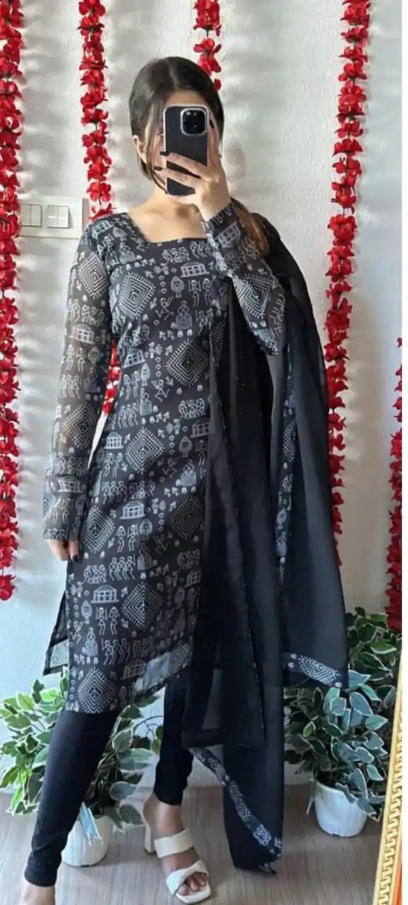 MC 1021 Black Color fox Georgette Printed Kurti Casual, Party Wear, Wedding, Events, Festivals Wear Expected Delivery 4-6 Working Days @1369/- | Kurti, Bollywood Kurti, Creative Kurtis, Designer Kurti, Party Wear Kurti, Selfie Kurti