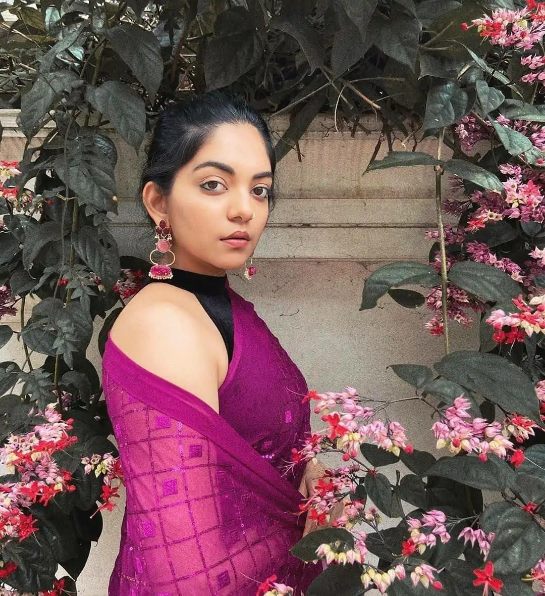 KT 201 Pink Color Georgette Fancy Sequence Work Saree Casual, Party Wear, Wedding   Expected Delivery 4-6 Working Days@1649/- | Sarees, Bollywood Sarees, Creative Sarees, Designer Sarees, Embroidered Sarees, Party Wear Sarees