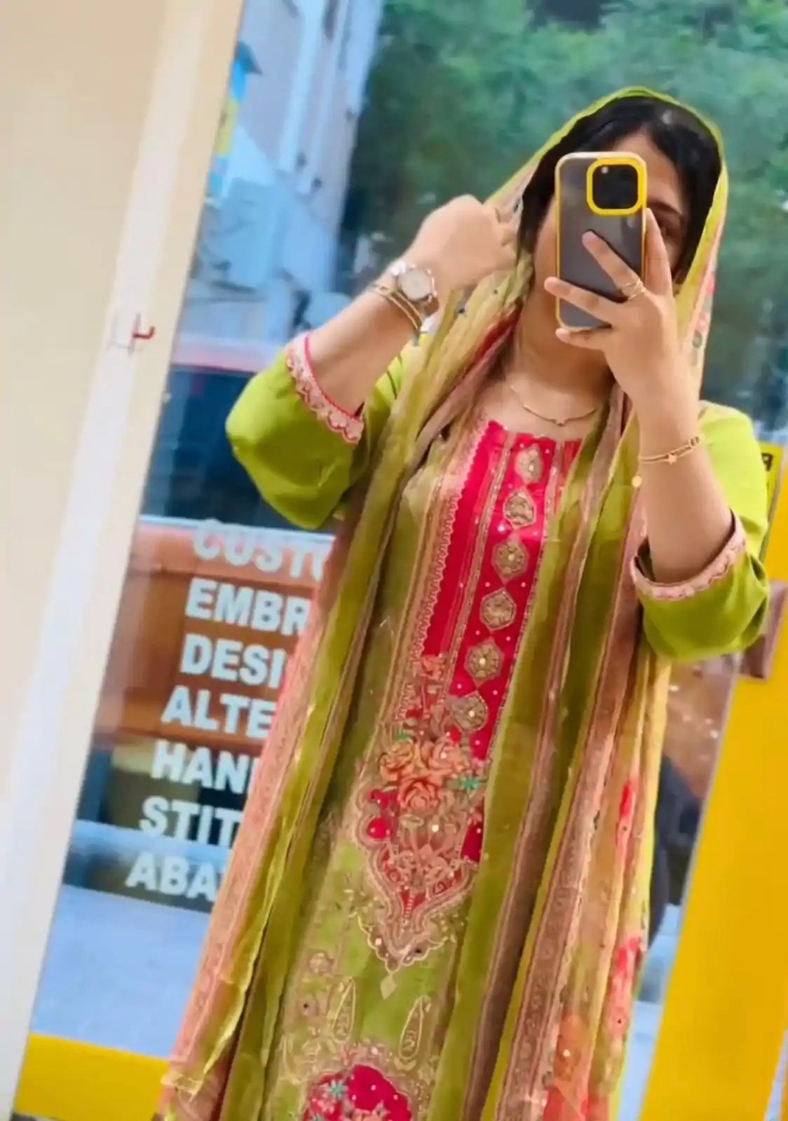 LG 1857 Green color Maslin Printed And Coin Work Salwar Suit Casual, Wedding, Party, Festive, Events . Expected Delivery 4-6 Working Days @1899/- | Salwar suit, Designer Suits, Casual Suits, Creative suits, Palazzo Suits, Party Wear Suits, Patiala Suits, Straight Suits