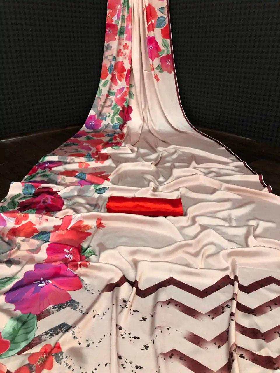 Veechis ANOKHI Cream Color Heavy Devsena Soft Silk Beautiful Digital Printed Saree Casual, Party Festive, Events. Expected Delivery 4-6 Working Days @1499 | Sarees, Bollywood Sarees, Creative Sarees, Designer Sarees, Embroidered Sarees, Modern Digital sarees, Party Wear Sarees