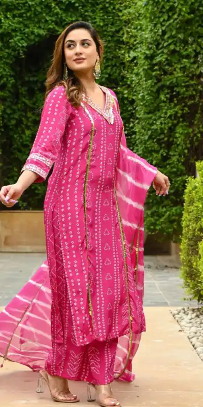 SRK 5061 Pink Color Georgette Digital Printed Embroidery Salwar Suit Casual, Wedding, Party, Festive, Events . Expected Delivery 4-6 Working Days @1899/- | Salwar suit, Designer Suits, Casual Suits, Creative suits, Palazzo Suits, Party Wear Suits, Patiala Suits, Straight Suits