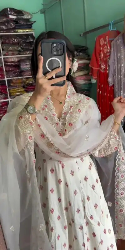 AD 167 White Color Pure Maska Silk Embroidery Sequence Gown Casual, Wedding, Party, Festive, Events Etc. Expected Delivery 4-6 Working Days @2449/- | Gowns, Bollywood Gowns, Creative Gowns, Designer Gowns, Embroidered Gowns, Party Wear Gowns