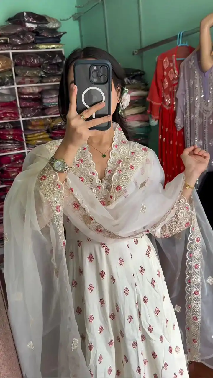 AD 167 White Color Pure Maska Silk Embroidery Sequence Gown Casual, Wedding, Party, Festive, Events Etc. Expected Delivery 4-6 Working Days @2449/- | Gowns, Bollywood Gowns, Creative Gowns, Designer Gowns, Embroidered Gowns, Party Wear Gowns