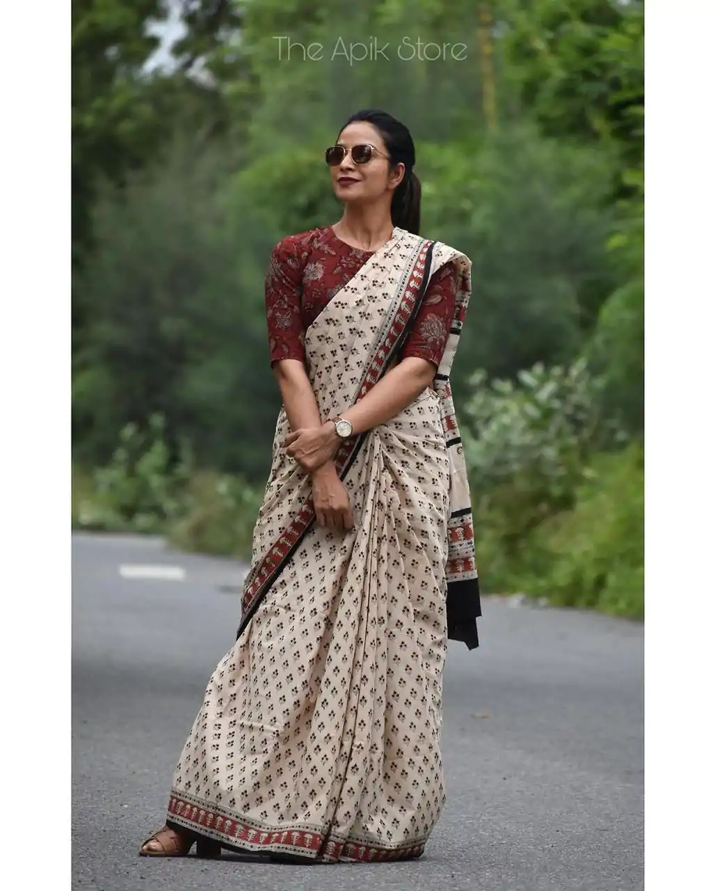 NT 568 White Color Plain Linen Digital Printed All Over Saree Events Casual Wedding Festive . Expected Delivery  4-6 Working Days @1449/- | Sarees, Bollywood Sarees, Creative Sarees, Designer Sarees, Embroidered Sarees, Ethnic Saree, Modern Digital sarees, Party Wear Sarees