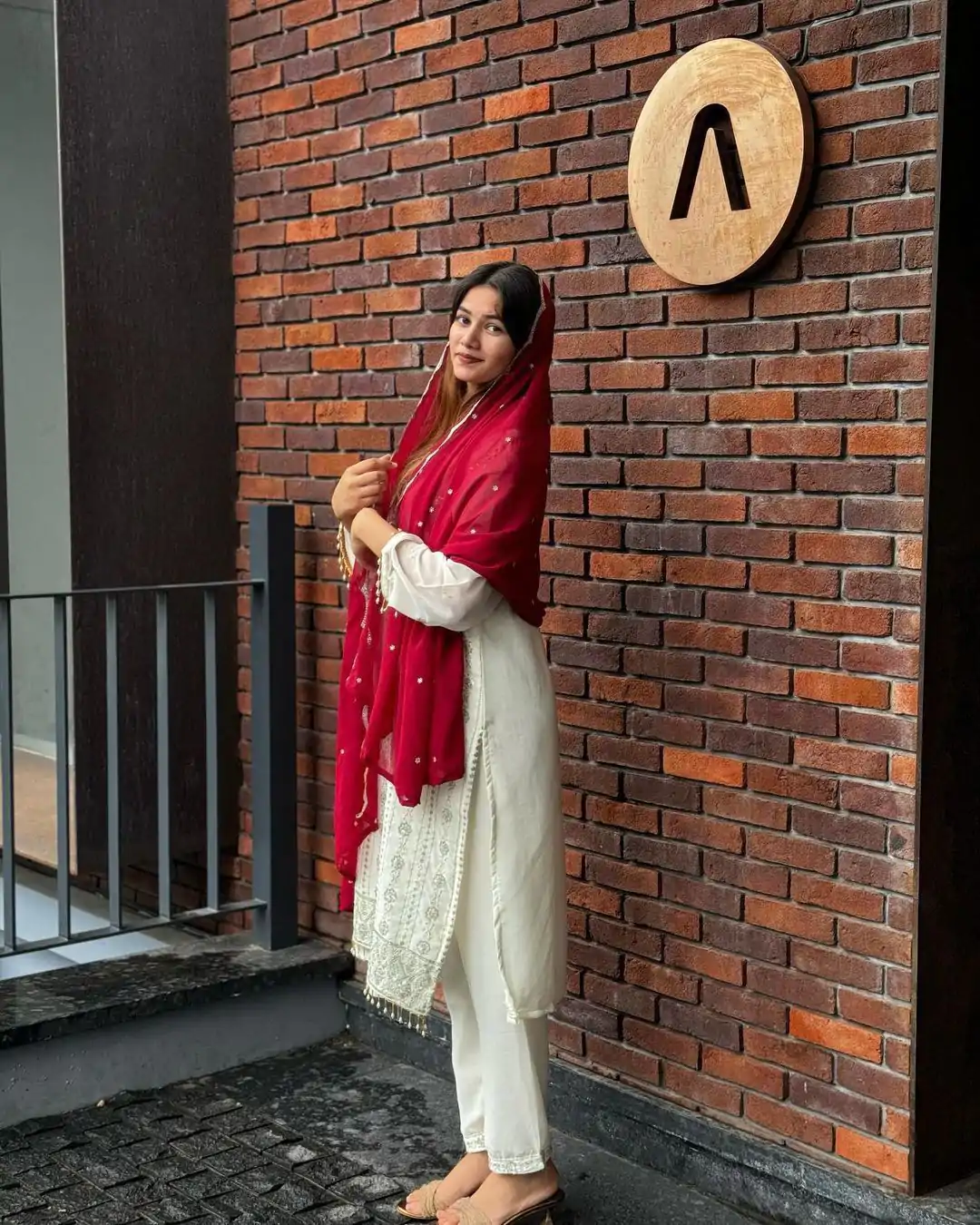 AD 170 White Color Georgette Embroidery Work Sharara Suit Casual, Wedding, Party, Festive, Events Etc. Expected Delivery 4-6 Working Days @1999/- | Jump Suits, Salwar suit, Designer Suits, Casual Suits, Creative suits, Palazzo Suits, Party Wear Suits, Patiala Suits, Straight Suits