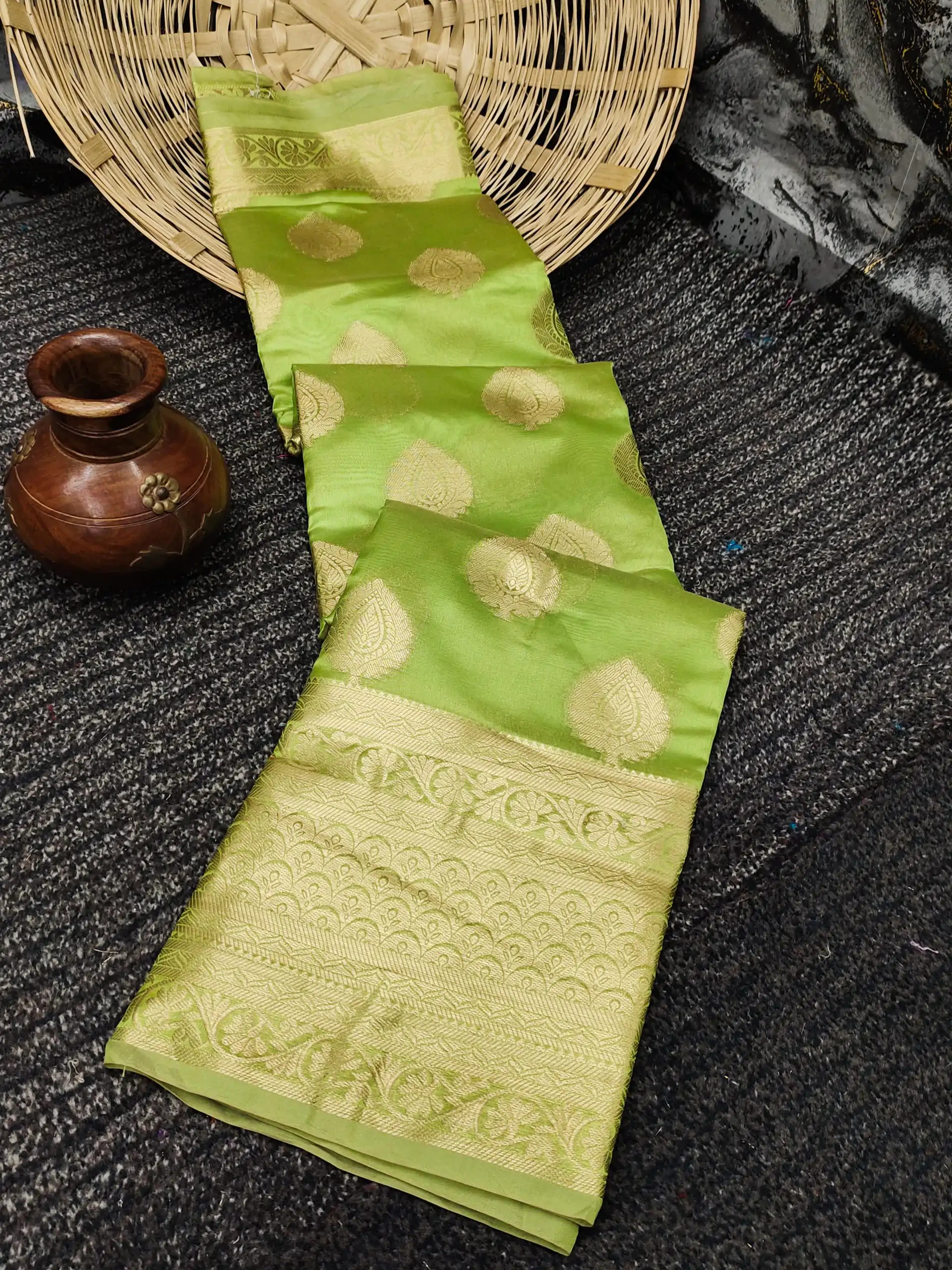 MB 3246 Light Green Color Organza Silk Beautiful Gold Zari Saree Casual, Wedding, Party, Festival, Events, Etc. Expected Delivery 4-6 Working Days @1599/- | Sarees, Bollywood Sarees, Creative Sarees, Designer Sarees, Embroidered Sarees, Ethnic Saree, Modern Digital sarees, Party Wear Sarees