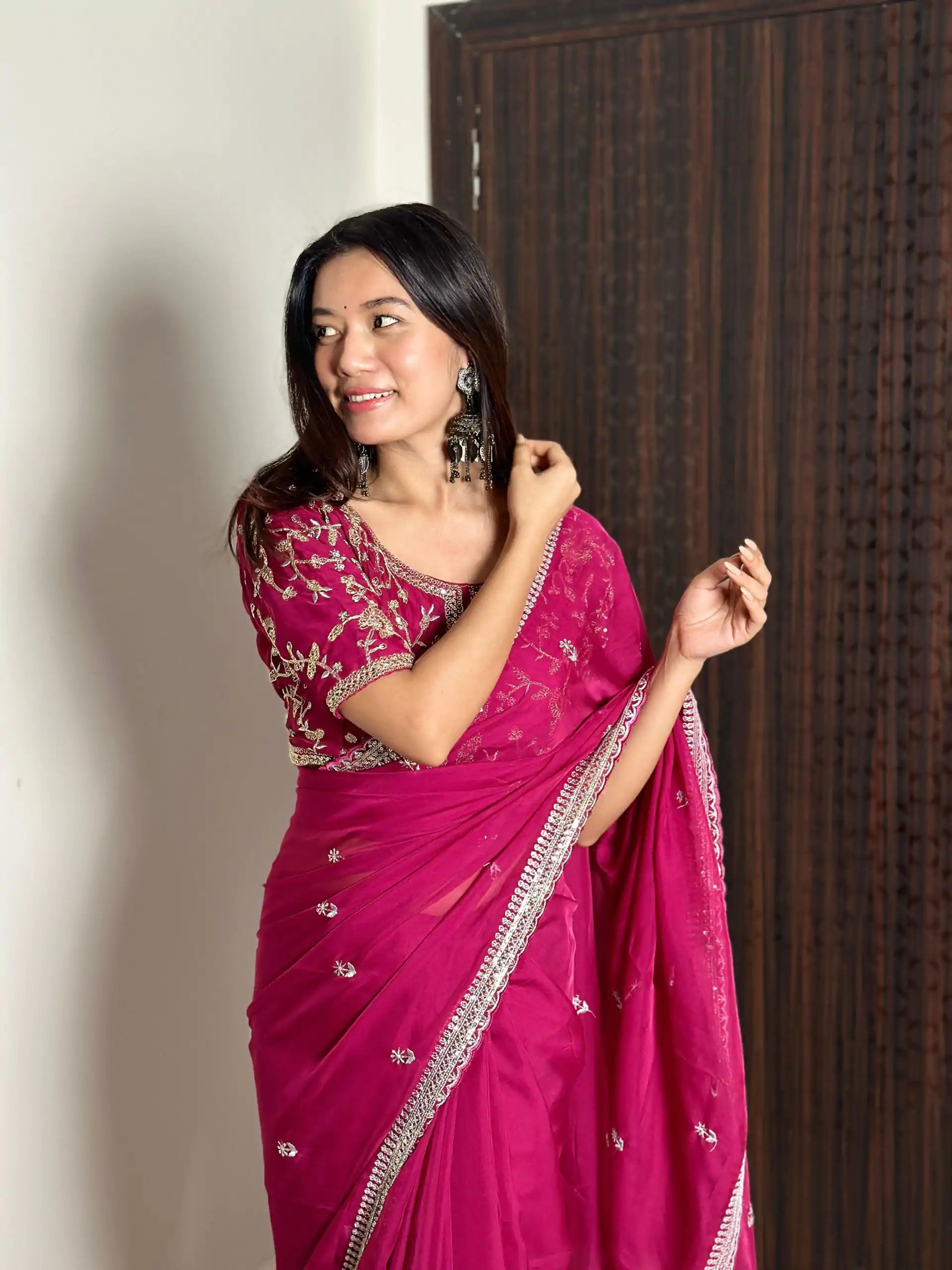 AC MAGIC CIRCLE Pink Color Pure Soft Organza Embroidery Zari Saree Casual, Wedding, Festive, Events Expected Delivery 4-6 Working Days @2099/- | Sarees, Bollywood Sarees, Creative Sarees, Designer Sarees, Embroidered Sarees, Ethnic Saree, Modern Digital sarees, Party Wear Sarees